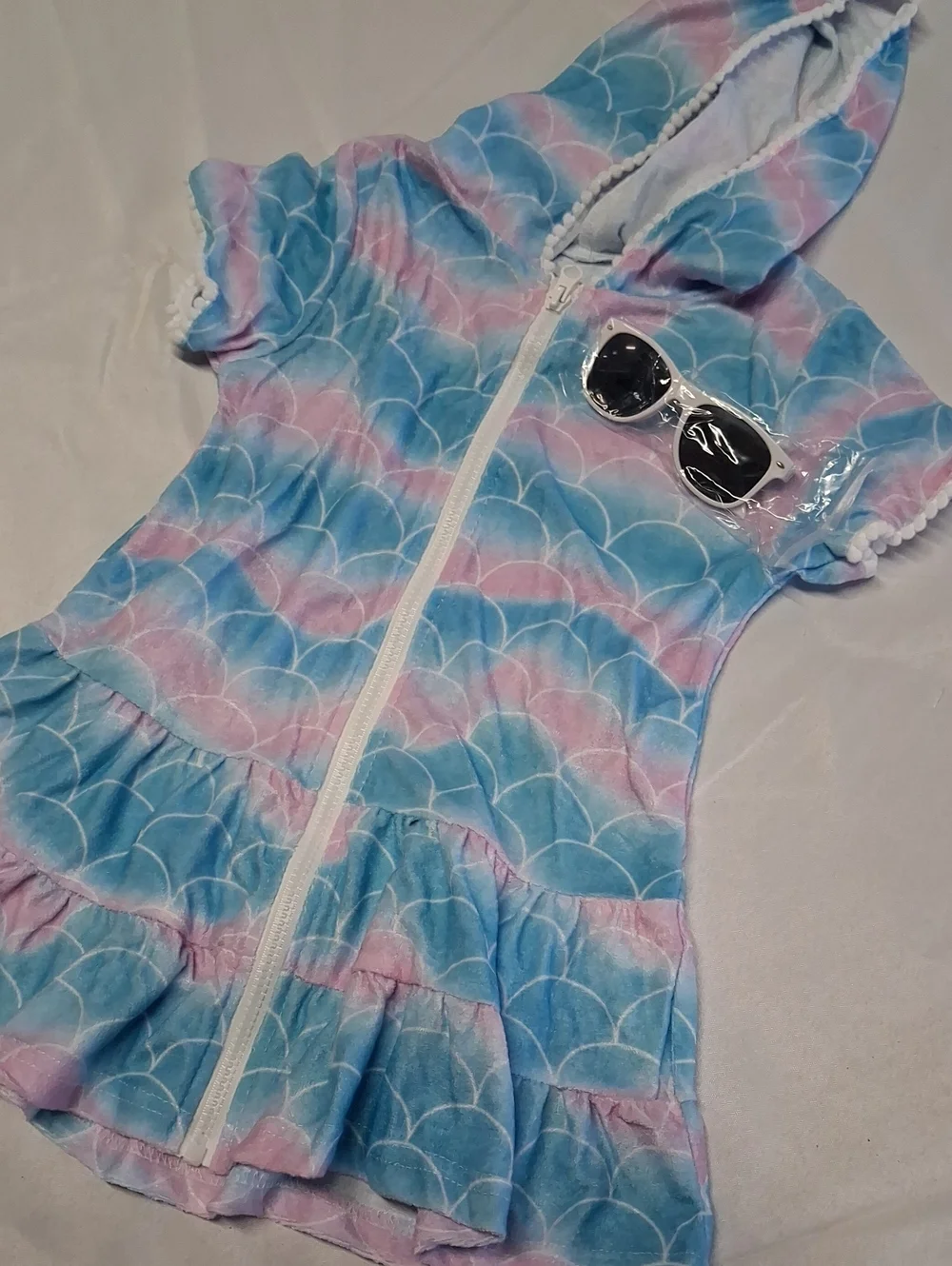 NWTvGirls 4T Hooded Zip Dress in Pastel Blue & Pink With White Sunglasses